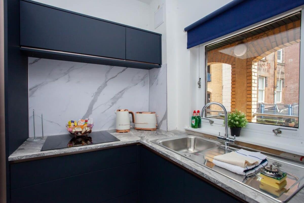 Newly Renovated City Apartment Glasgow Exterior photo